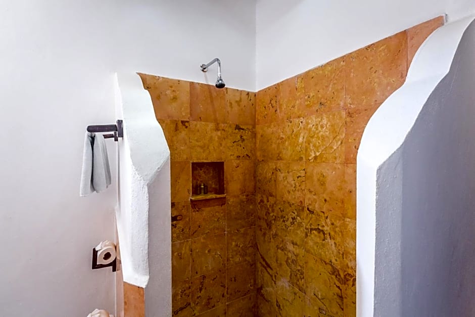 Holbox Dream Beachfront Hotel