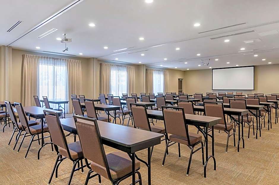 Sleep Inn Great Falls Airport