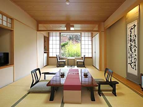 Japanese-Style Quadruple Room