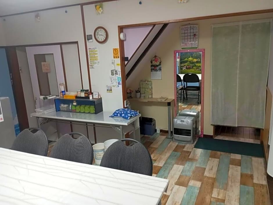 Mike's B&B Tokoname