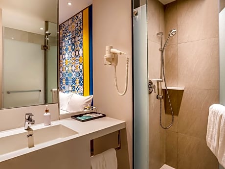 Standard Room with 1 Double Bed