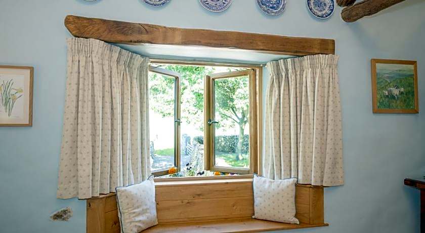 The Wayside and Whisky Barn