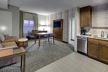 1 Bedroom Suite, 2 Queen