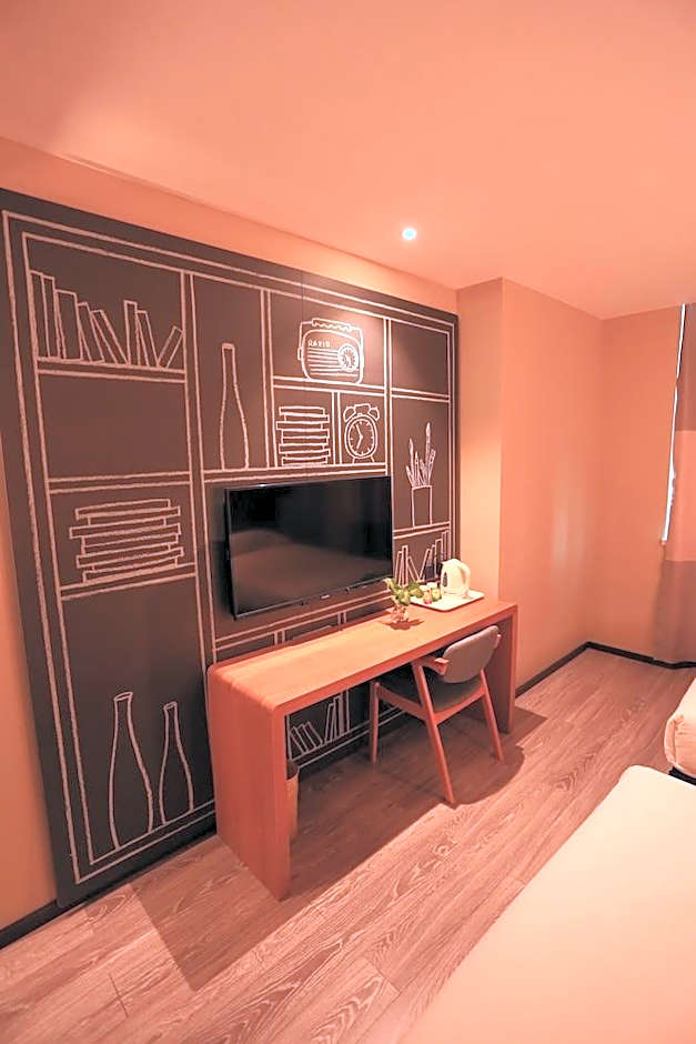 Ibis Xuzhou East Huaihai Road Hotel