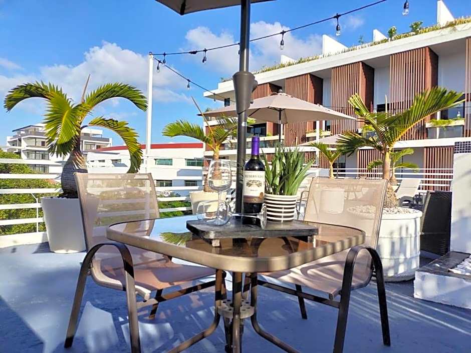 SILVERSANDS Hotel Boutique - 5Th Ave