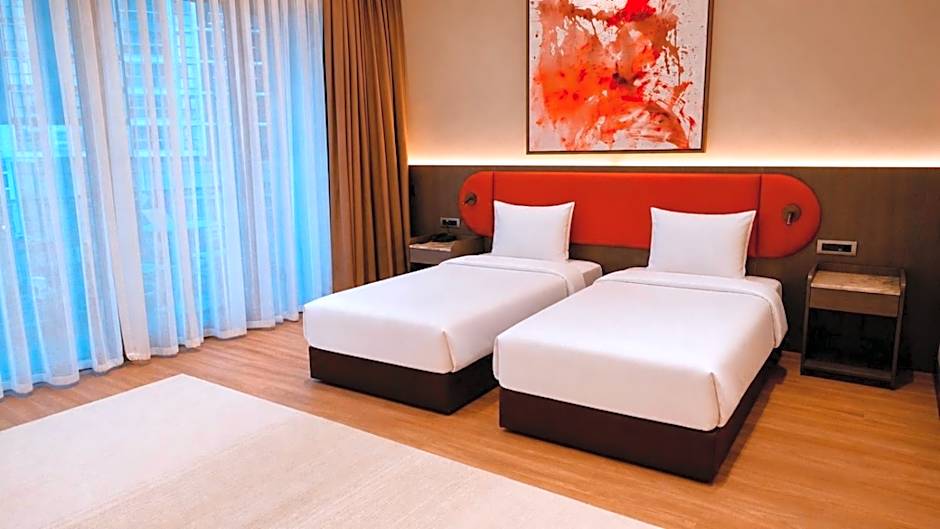 Hilly Hotel
