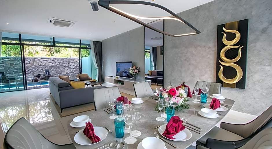 Cenang Plaza Beach Hotel