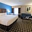 Baymont by Wyndham Detroit Airport/Romulus