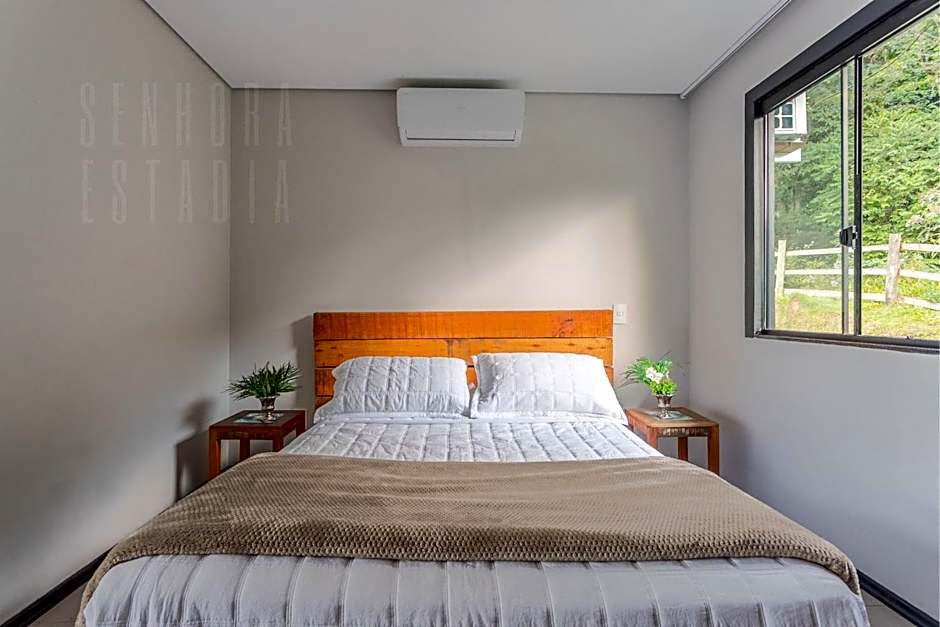 Lakeside Cabin - Villas Mornas: Nature, Jacuzzi