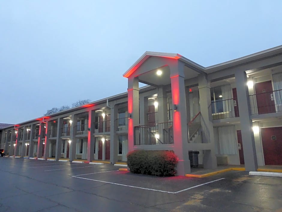 Red Roof Inn Evergreen