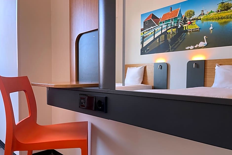 easyHotel Amsterdam Zaandam