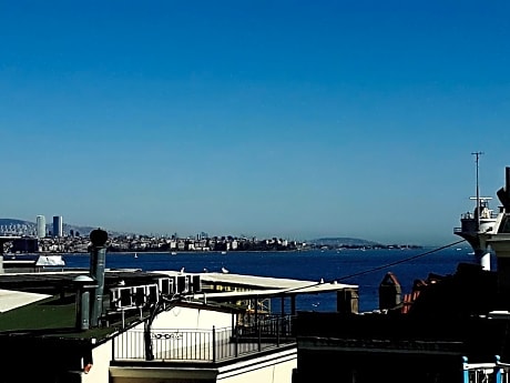 Family Room with Sea View