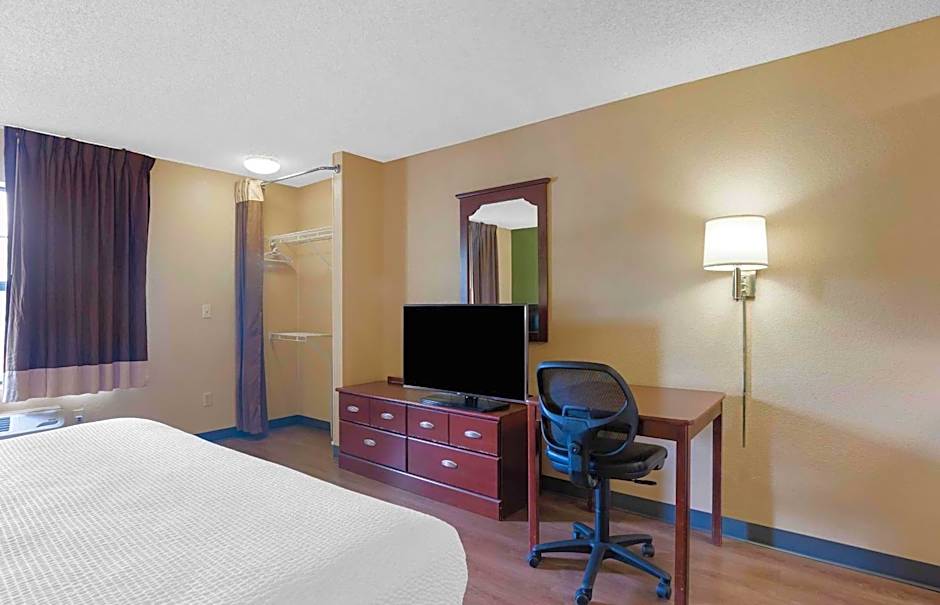 Extended Stay America Suites - St. Louis - Westport - Central