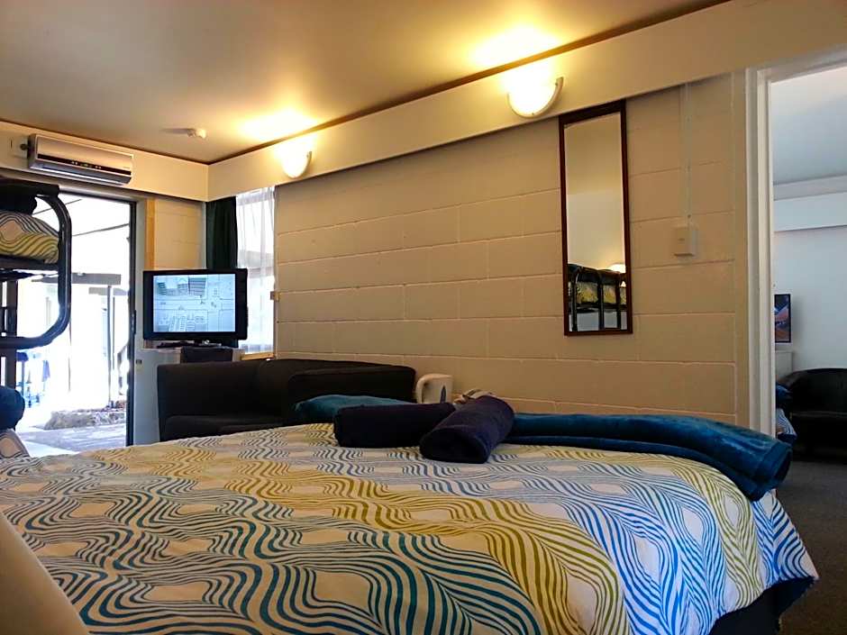 Orana Motor Inn & Restaurant