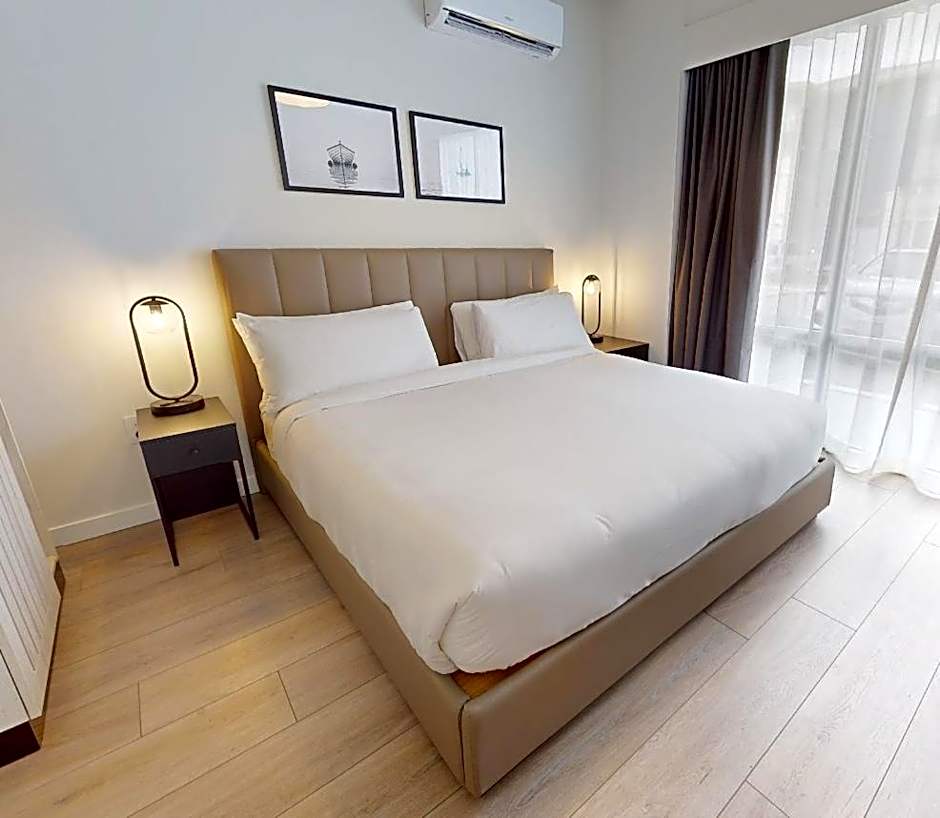 Steveston Waterfront Hotel