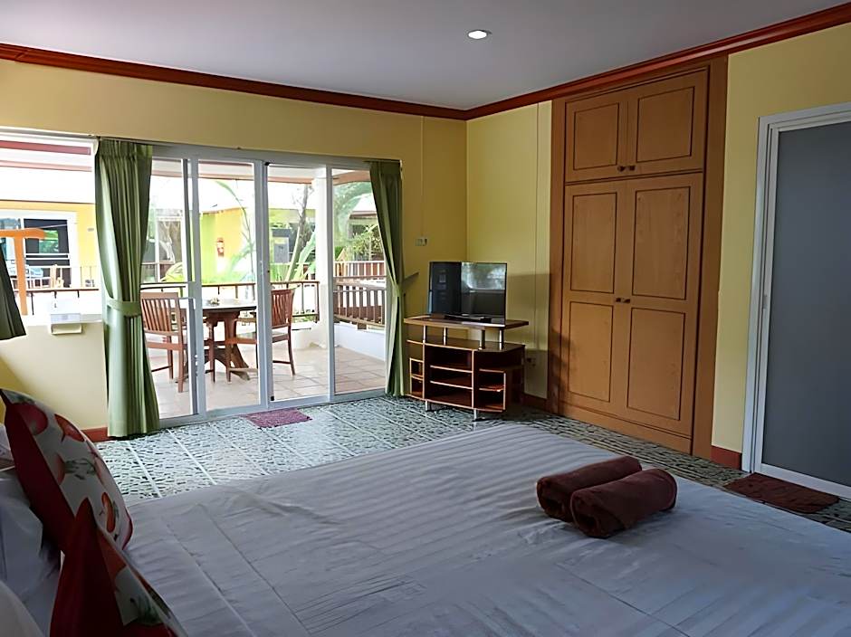 Lemon House Bungalow