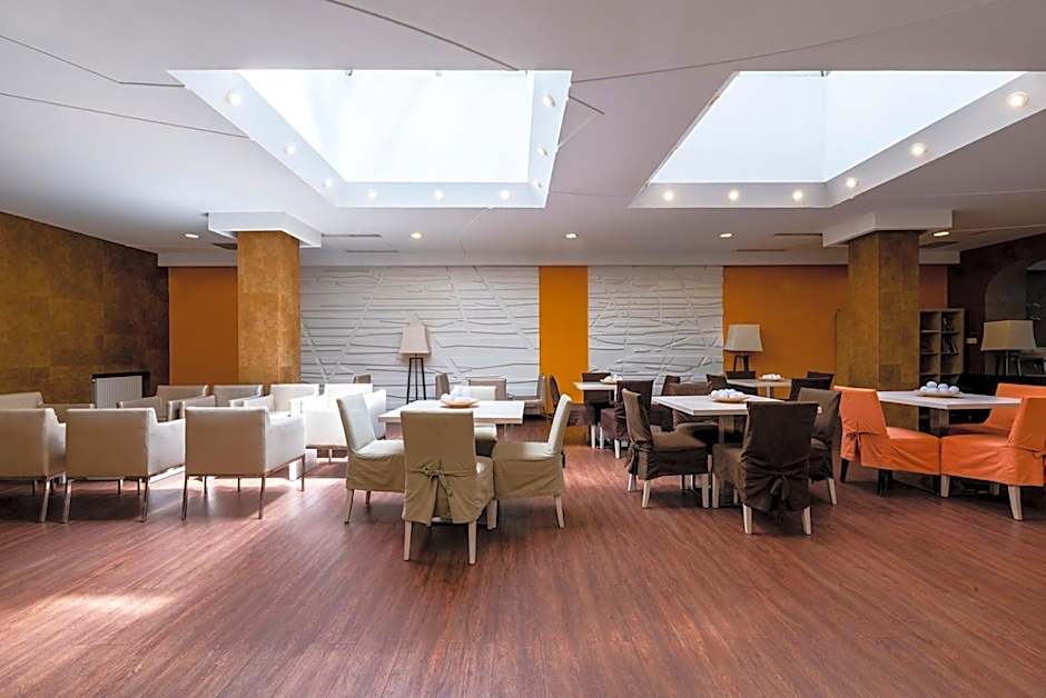 Star City Hotel