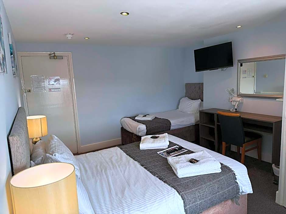 The Jubilee Hotel East - with NEWLY REFURBISHED SPA FACILITIES - GAMESPIT - AND SMOKEHOUSE