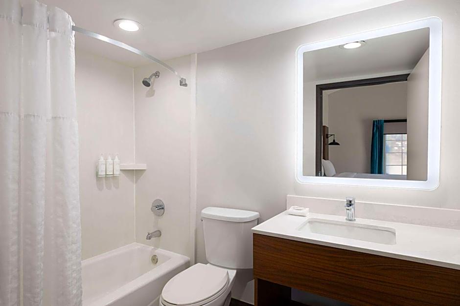 La Quinta Inn & Suites by Wyndham San Diego Scripps Poway