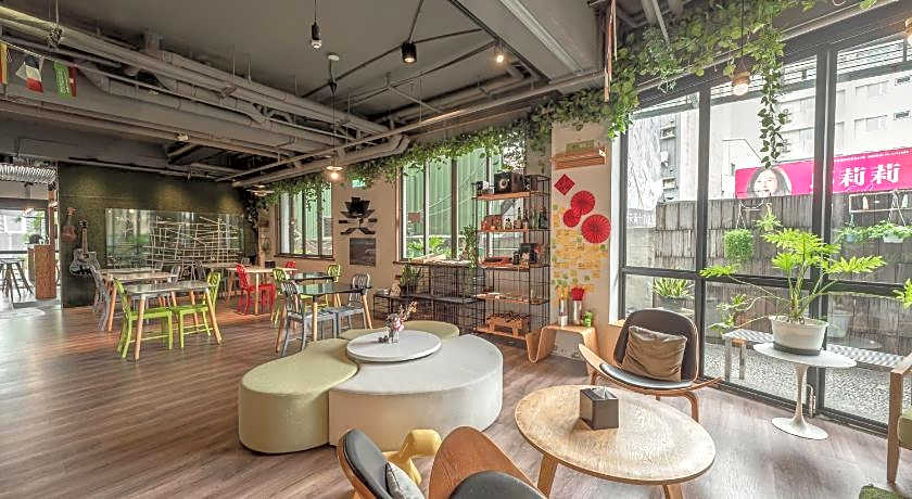 Light Hostel - Tainan