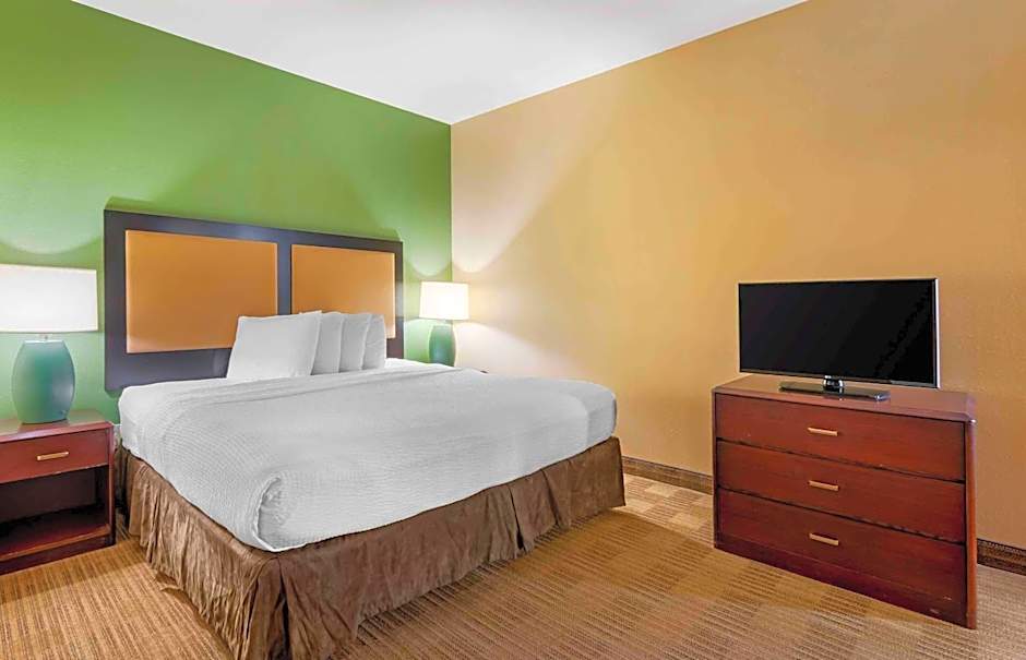 Photo 1 of 11 of 1 Bedroom 1 King Bed Suite