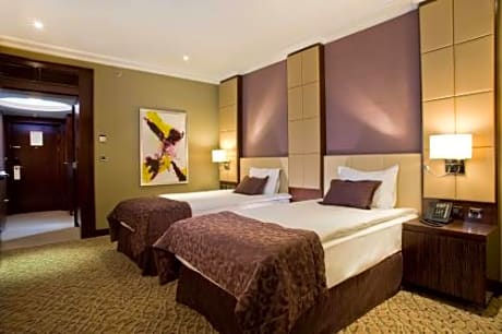 Premium Twin Room