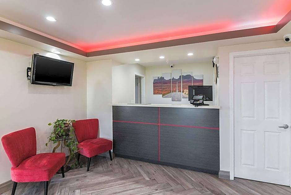 Econo Lodge Hesperia - Victorville I-15