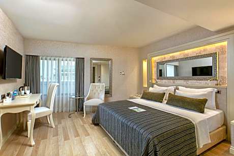 Executive Deluxe Double Room