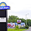 Days Inn by Wyndham Rock Falls