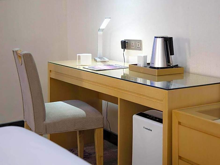 Lavande Hotel Guangzhou Shangxiajiu Pedestrian Street Hualin Temple Metro Station
