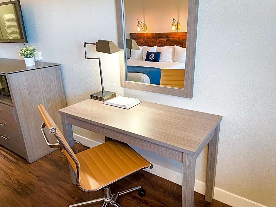 PINEMARK Inn Suites Events