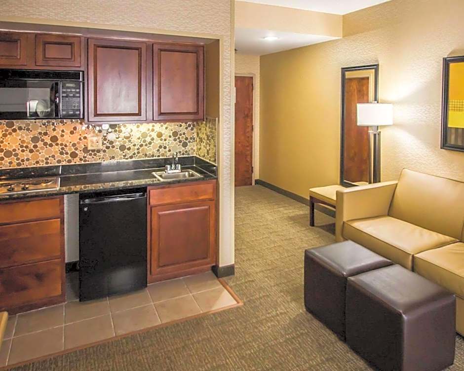 Quality Suites NYC Gateway