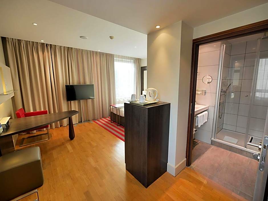 Mercure Warszawa Grand