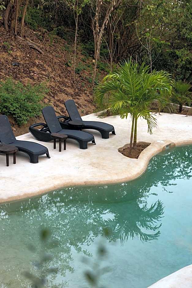 COCOS HOTEL