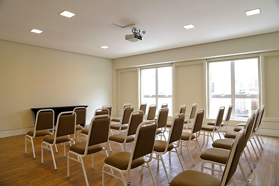 Vitoria Express Dom Pedro