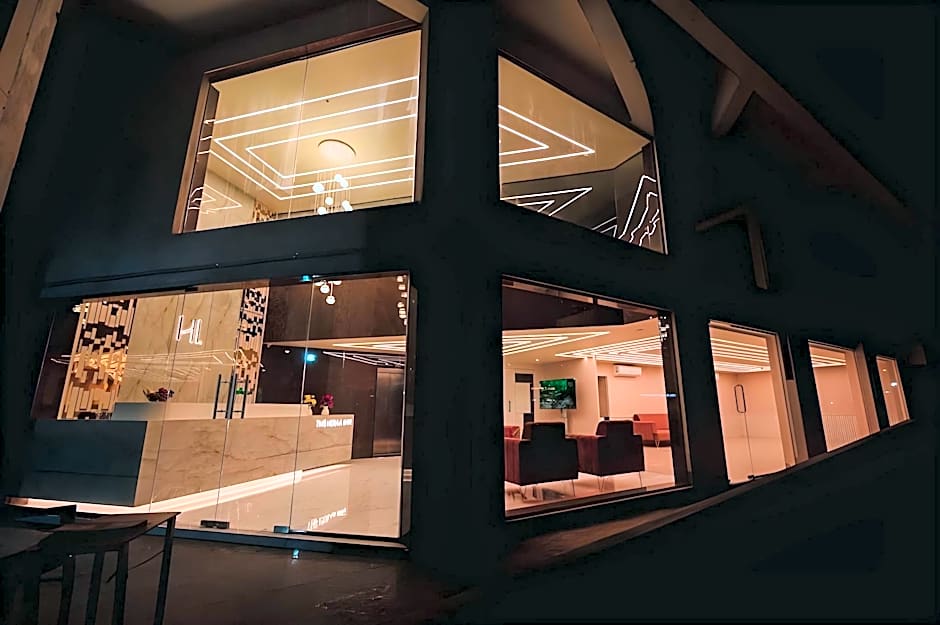 Hotel Heraa International