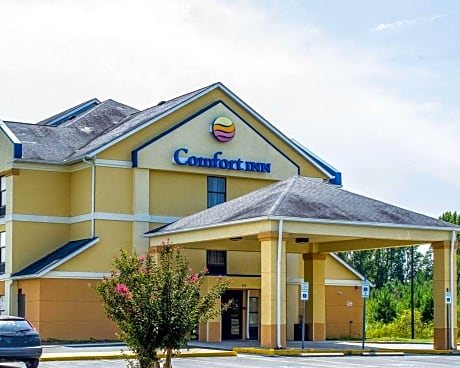 Comfort Inn Dunn near I-95