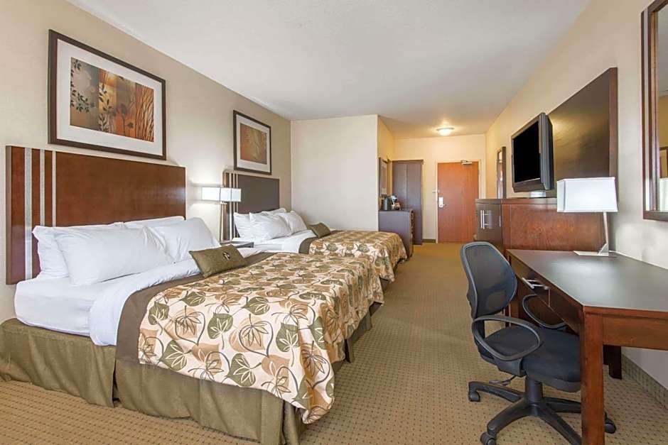 Ramada by Wyndham Wainwright