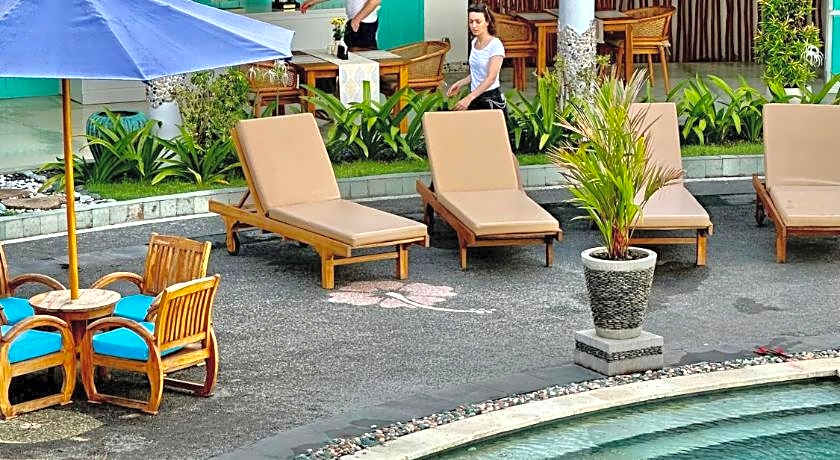 Orlowsky Discovery Candidasa Hotel