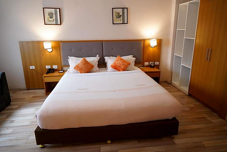 Mado Hotel