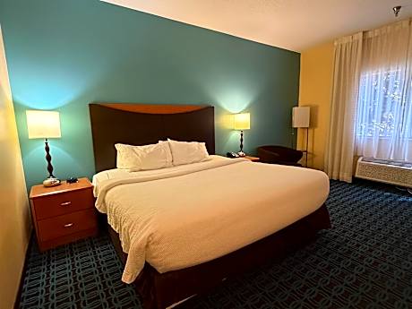 Accessible - 1 King,Mobility,bathtub,Work Wifi,Non-smoking