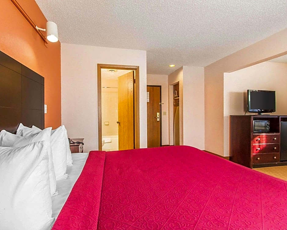 Quality Inn & Suites Ottumwa North