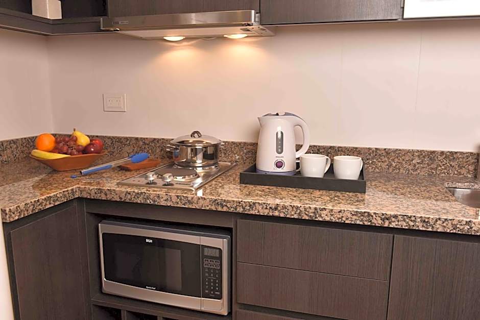 ARC Arenales Studios & Suites