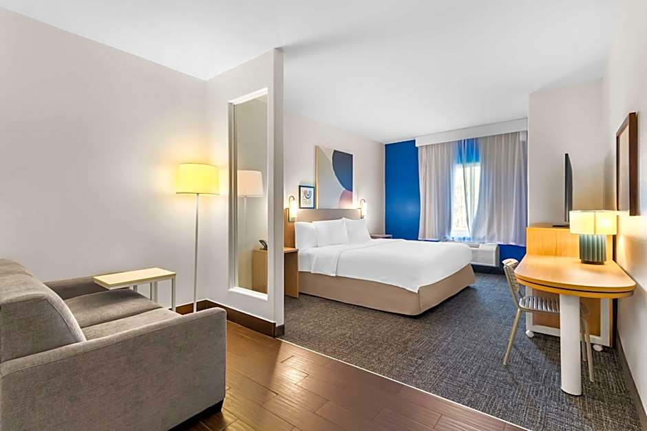 Spark by Hilton Pearland