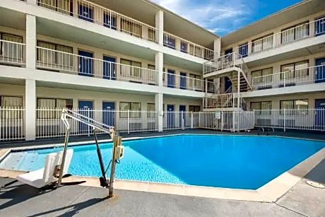 OYO Hotel Houston/Humble - IAH Airport / HWY 59