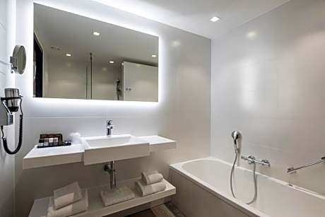 Comfort Twin Room with Spa Bath