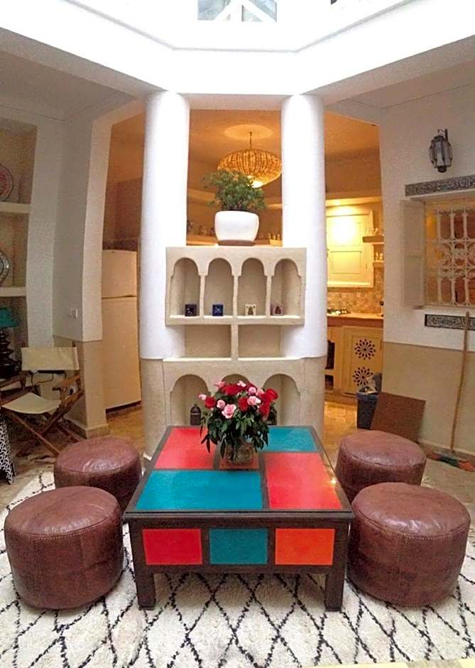 Jennat El Mossafir-Riad privé avec services maison entière