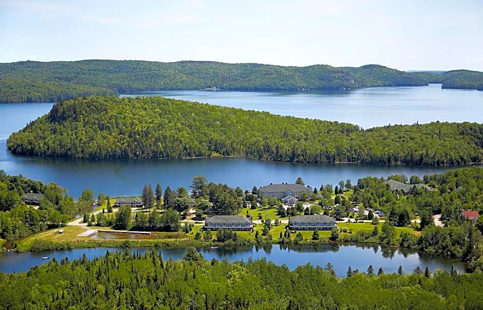 Auberge du Lac-à-l'Eau-Claire