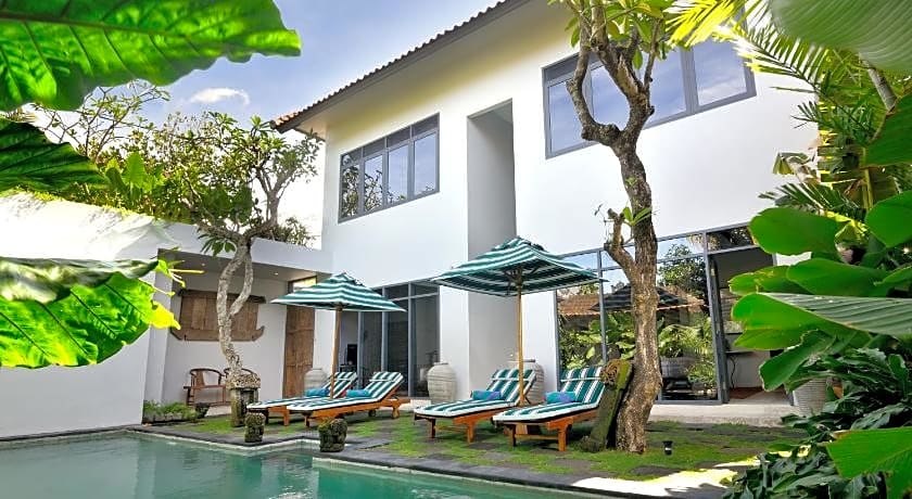 Room & Vespa Suite 1