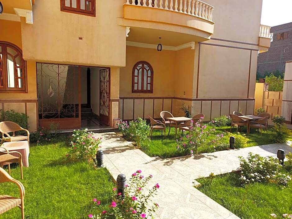 Mikhaila Guest House